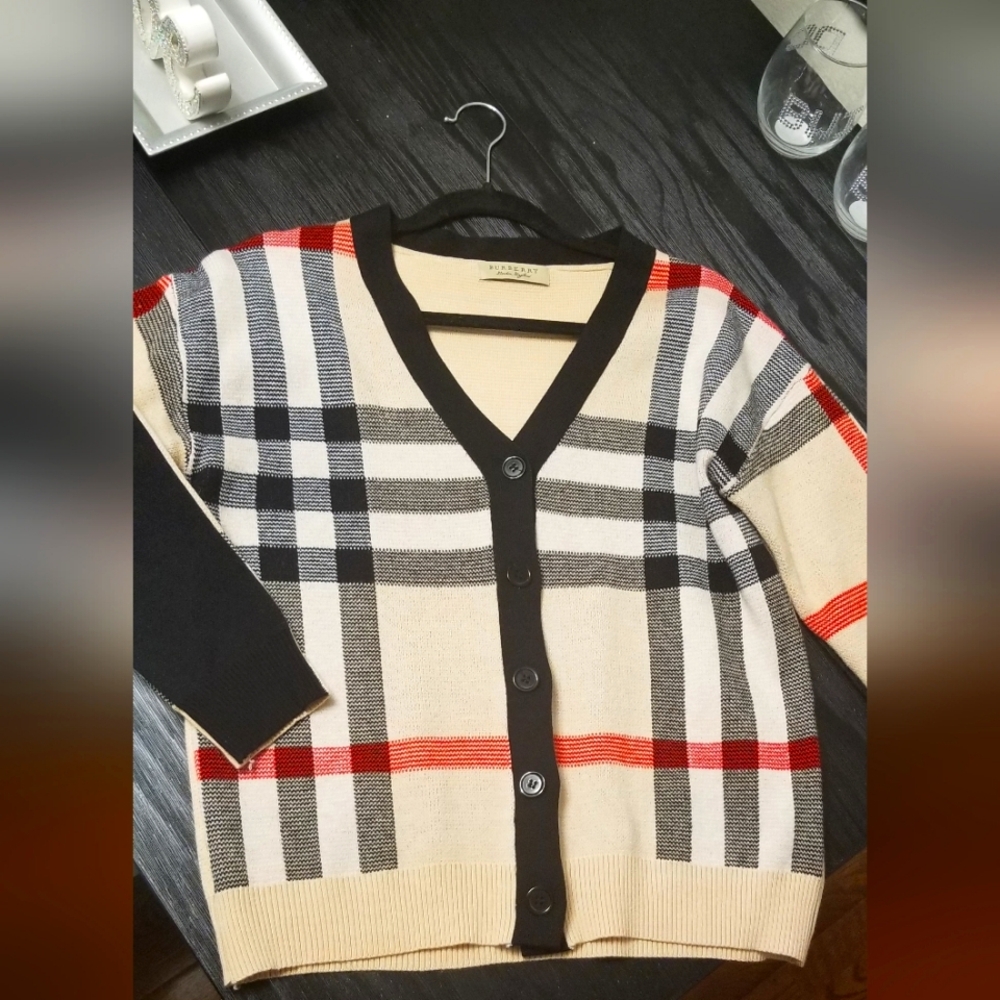 BB Cardigan Sweater L/M in perfect condition